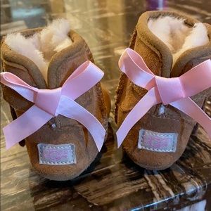 Baby chestnut uggs size 0/1